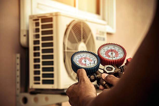 Professional Ductwork Repair technician working in New Boston, TX
